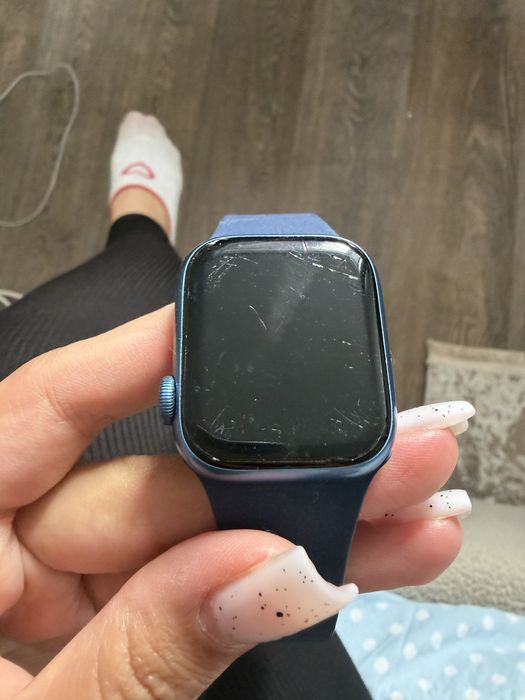 Продам Apple watch 7