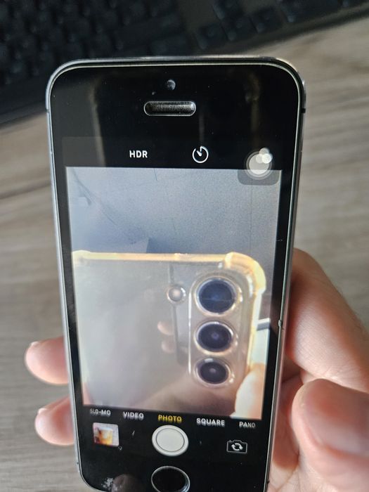 Продовам IPhone 5s