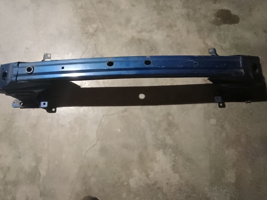 Греда за предна броня за Мазда 6