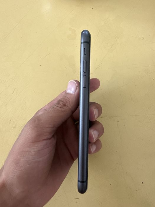 iPhone 11 128 gb..