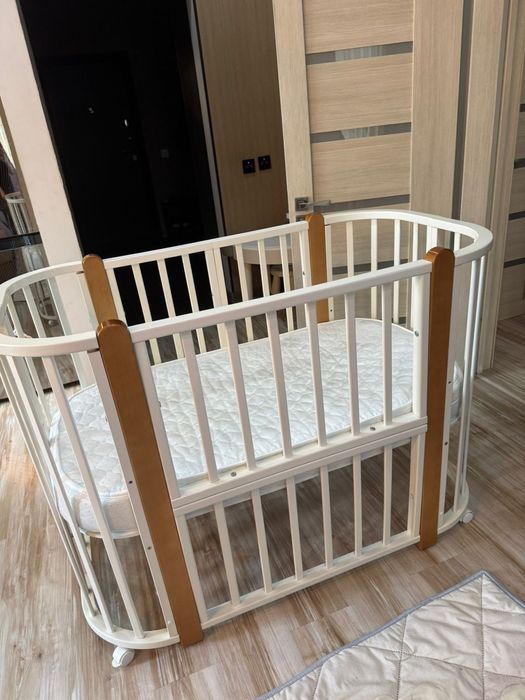 Продам детскую кроватку + подарок