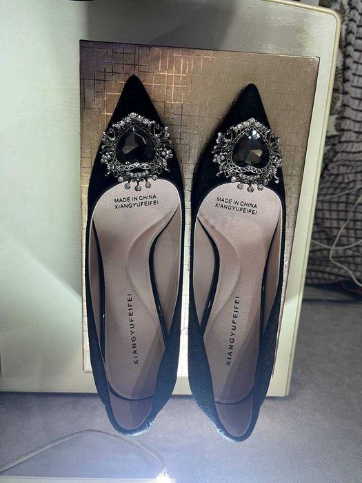 Новые женские туфли