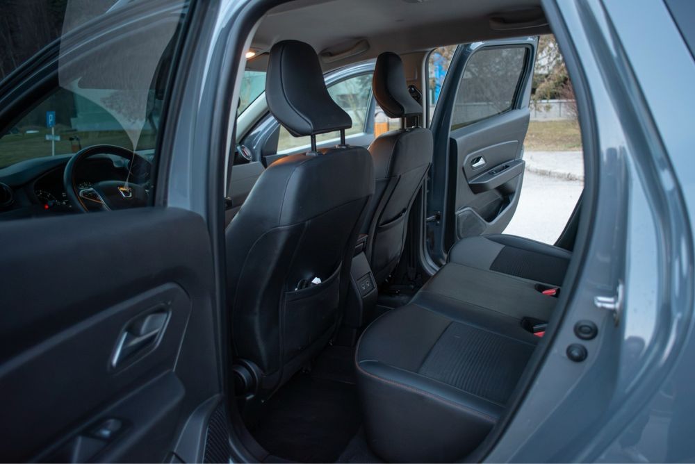 Dacia Duster EXTREME 4x4 • 1.3 TCe 150 CP • Thule • 96.000 km