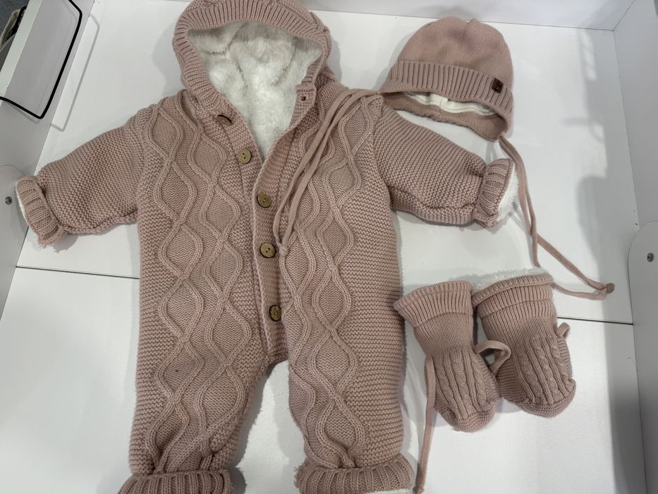 Осенний комбинезон на девочку