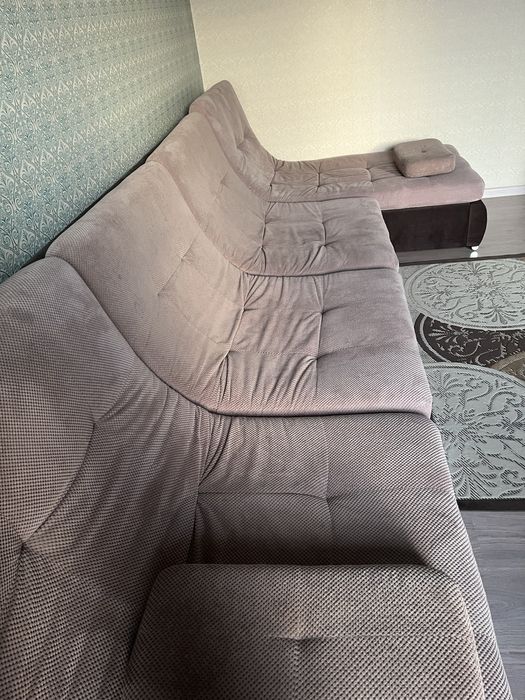 Диван для гостинной