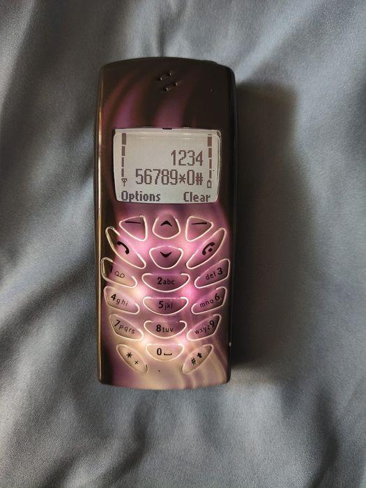 Nokia 8310 + charger original (liber, baterie Nou nouță)