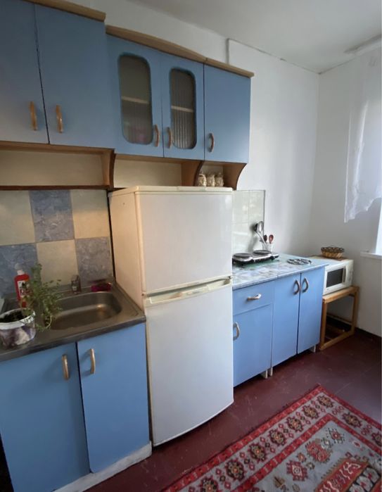 Холодильник бирюса