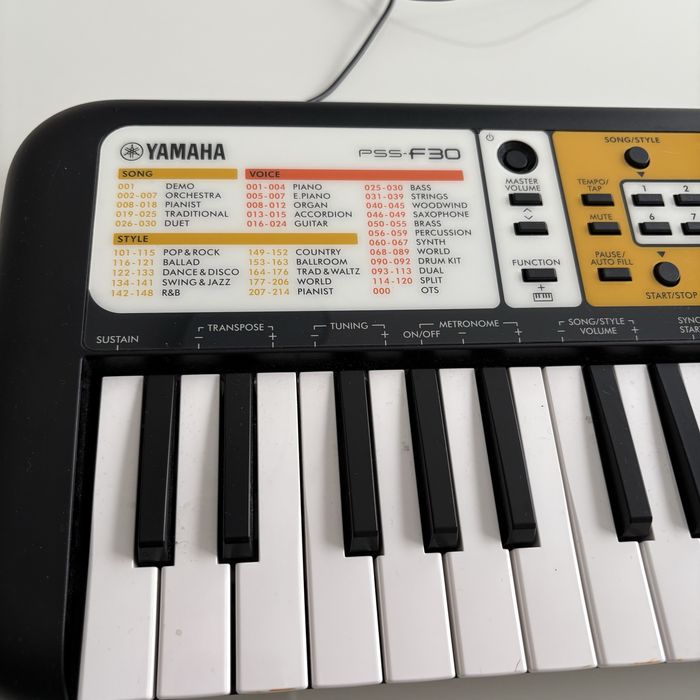 Yamaha PSS-F30 Детски синтезатор Black
