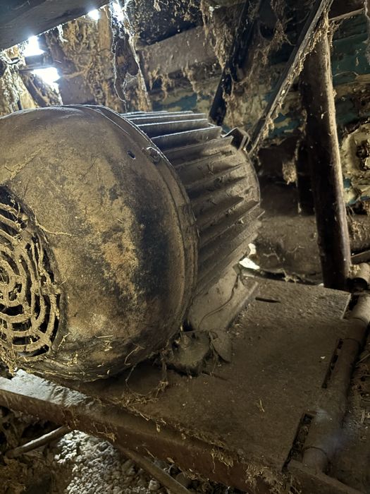 Circular cu panza pentru taiat cherestea motor trifazic 7 kw