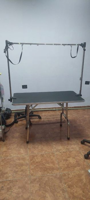 Продам стол для стрижки собак