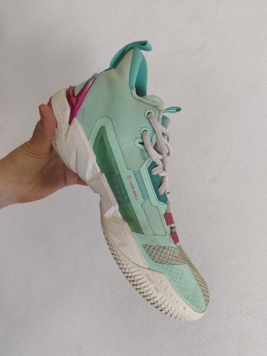 Кроссовки оригинал адидас