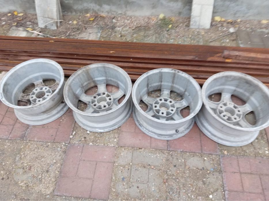 Продам б/у Диски на 7G*15 H2