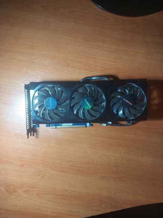 Продаю видеокарту Gigabait