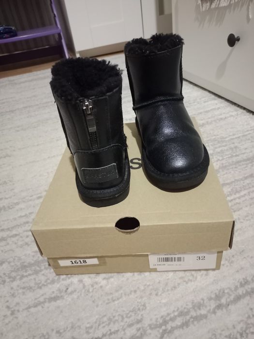 Продам детские угги