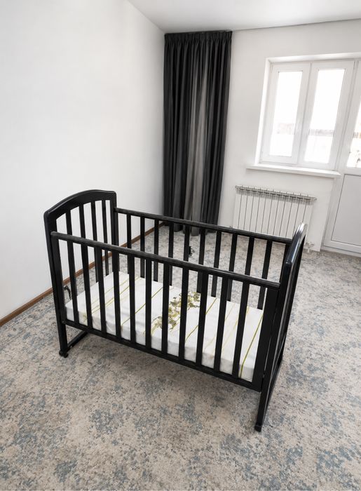 Продам детский манеж с матрасом