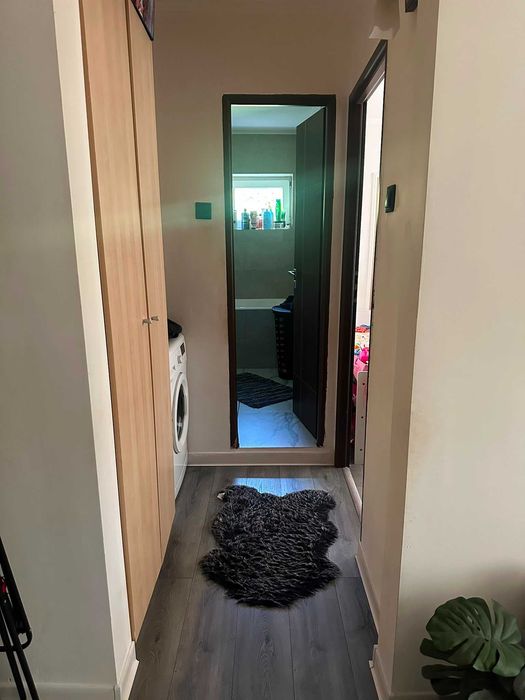 Apartament tip C de vânzare – Parter | Complet mobilat | Loc de parcare inclus