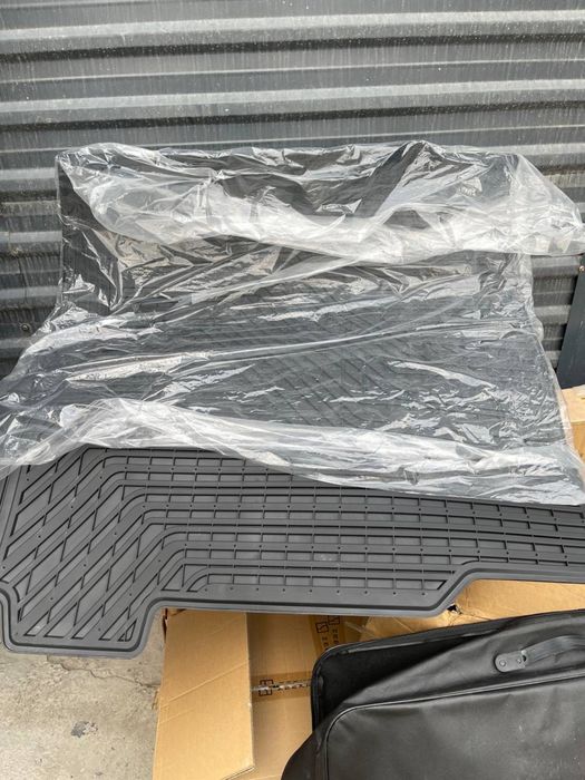 Zeekr 001 коврики для салона и для багажника оригинал по хорошей цене