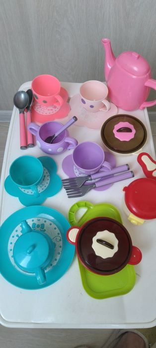 Продам посудку игрушечную