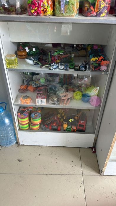 Стеклянная полка для товаров