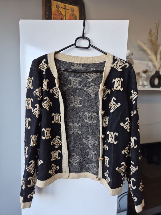 Дамски блузи и жилетки