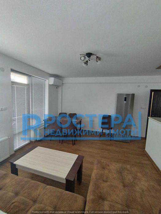 Продава се Тристаен апартамент в Търговище, Център - 93 кв.м за 1474 €/кв.м - Снимка #2