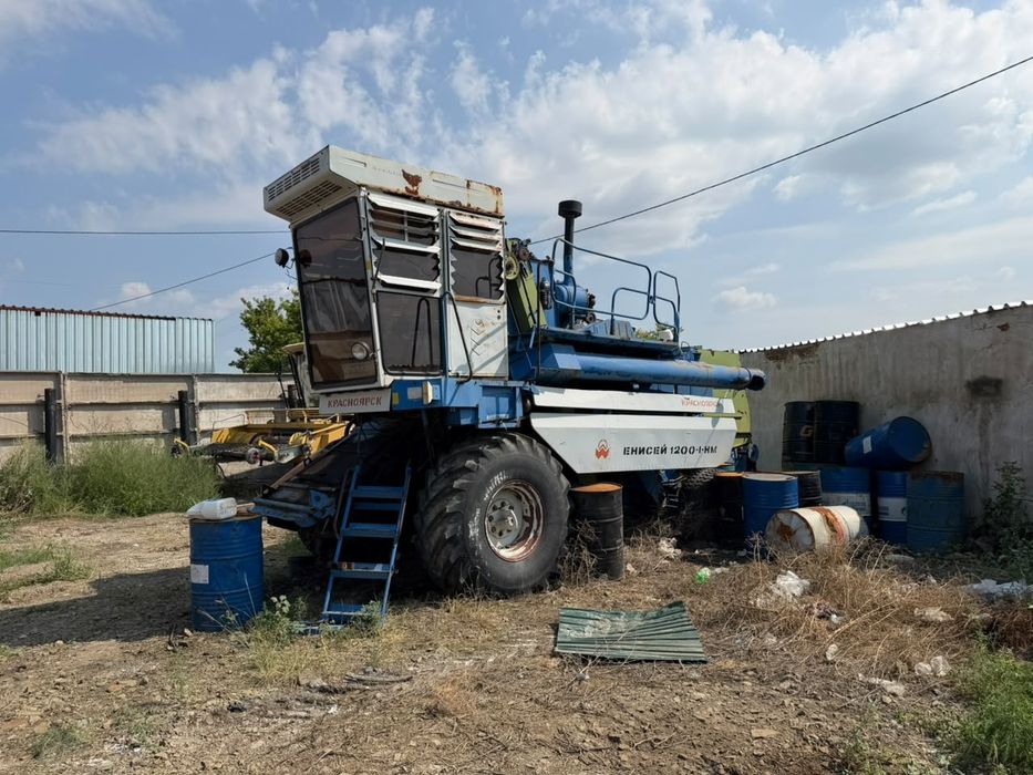 Продам комбайн Енисей гидроход