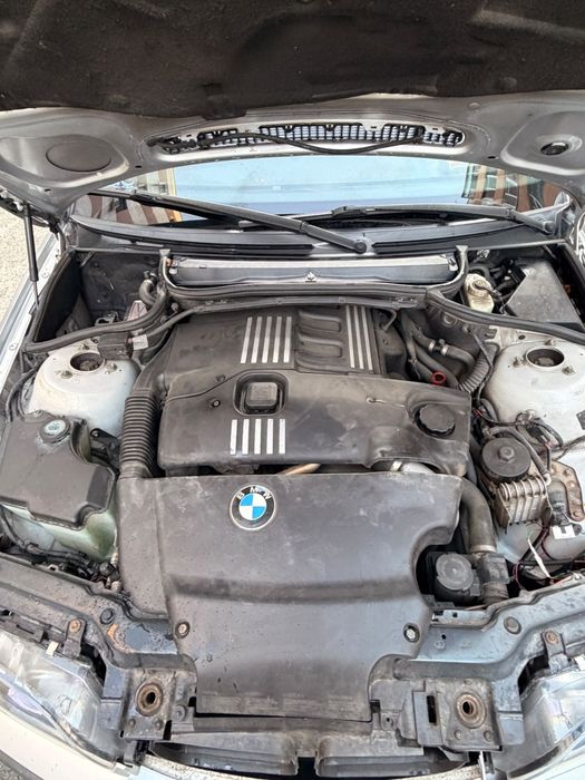 Vând BMW e46  impecabil