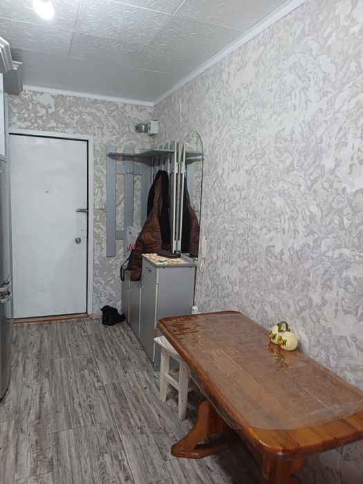 Продам 2 комн квартиру район Вокзала