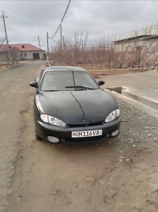 Hyundai Tiburon sportcar