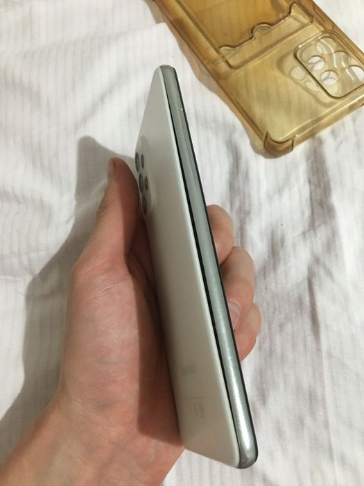 Продам Самсунг а52