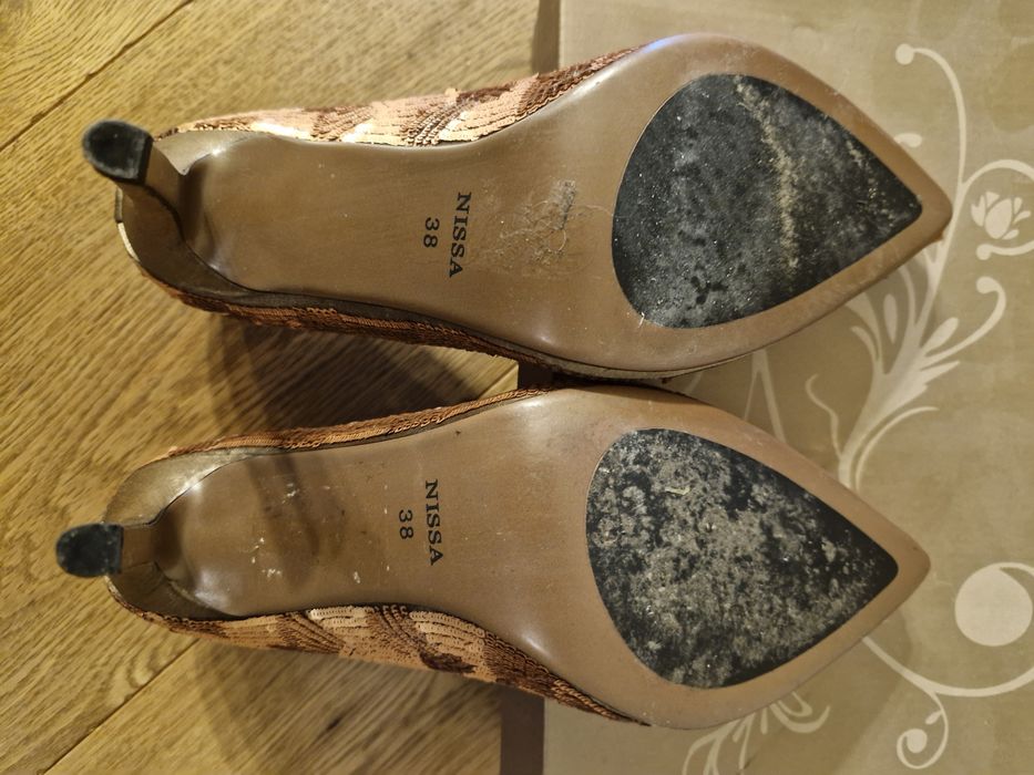 Stiletto Nissa paiete aurii,cupru, 38