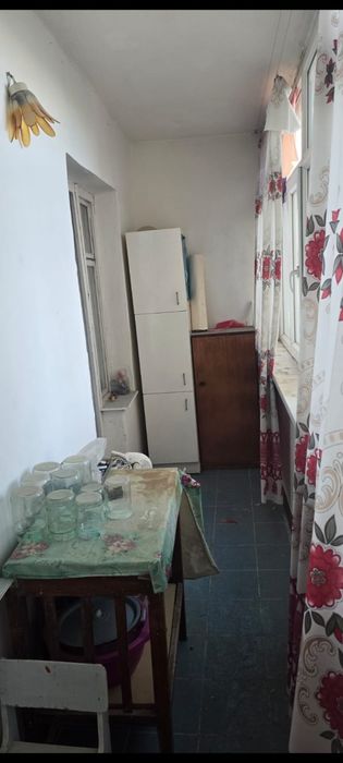 Продается теплая , хорошая квартира