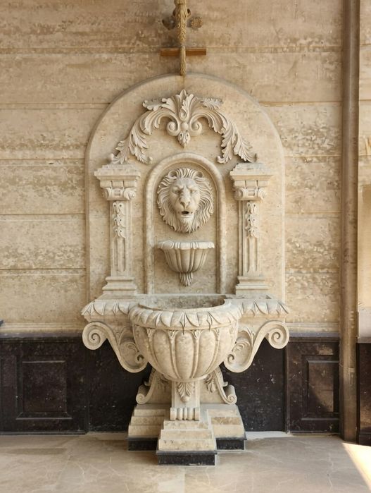 Фонтаны из натурального камня