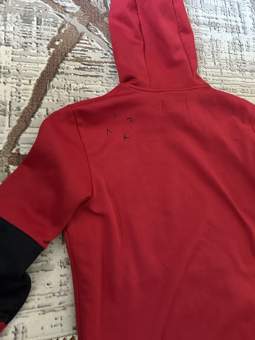 Суичър Jordan.