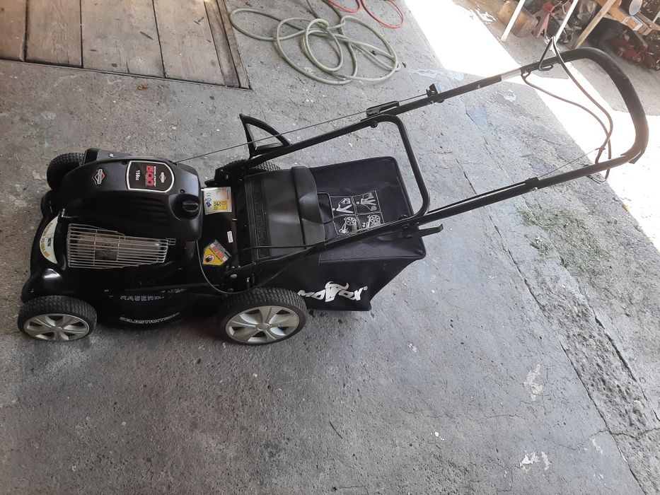 Masina de tuns iarba nemtesc cu motor benzina 4timpi Brigs seria 500