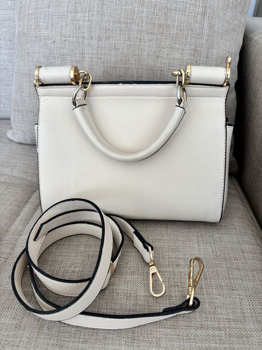 Чанта бежова среден размер