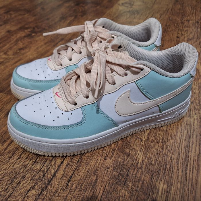 Дамски маратонки NIKE 37