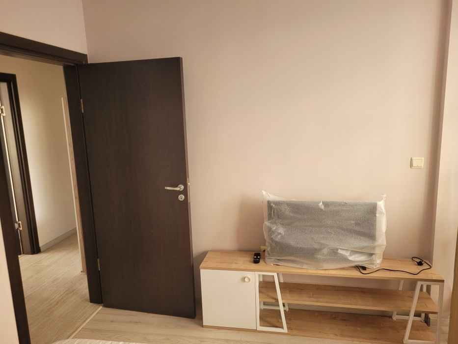 Дава се под наем Тристаен апартамент в Варна, Автогара - 80 кв.м за 600 € - Снимка #3