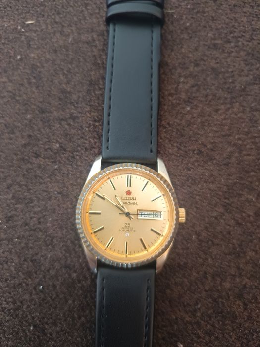 Titoni Airmaster automatic