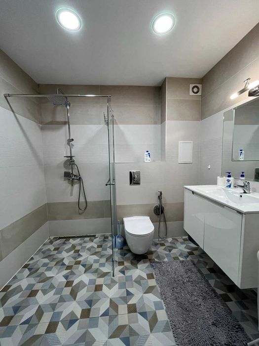 Дава се под наем Двустаен апартамент в София, Център - 81 кв.м за 739.5 € - Снимка #16