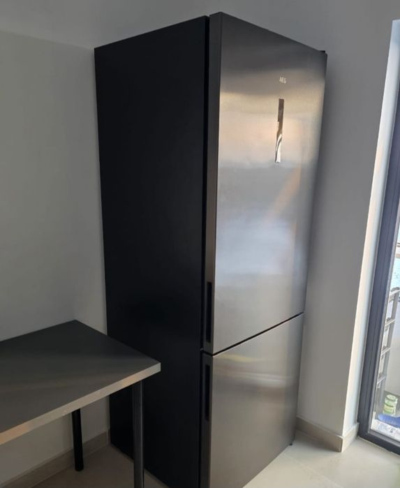 Combină frigorifică AEG No frost, 481 l, H 192 cm, 70 cm x 71 cm