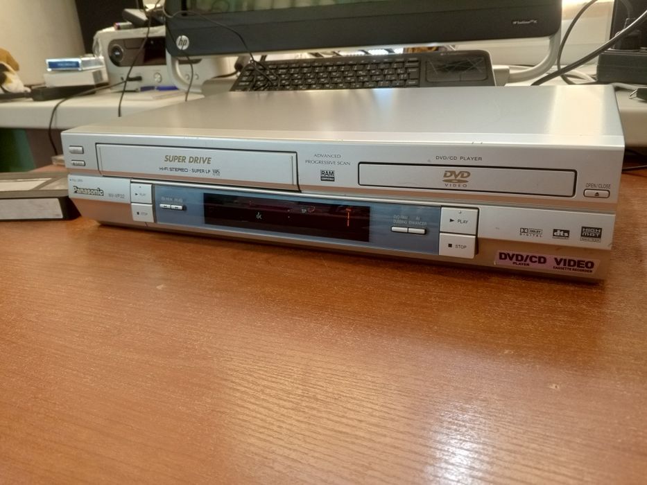 Продам Panasonic  nv-vp 32