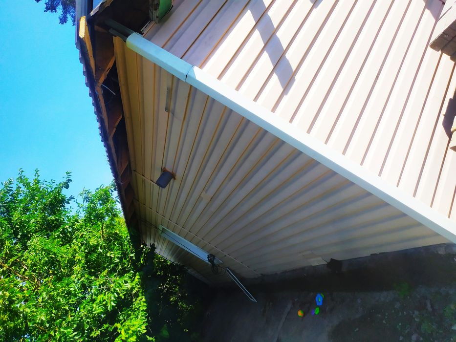 Дом на нефтебазе