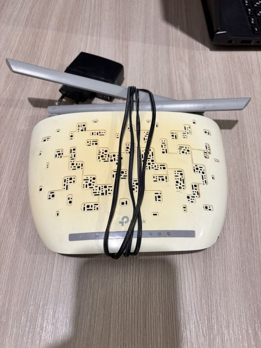 Продам wifi роутер модем