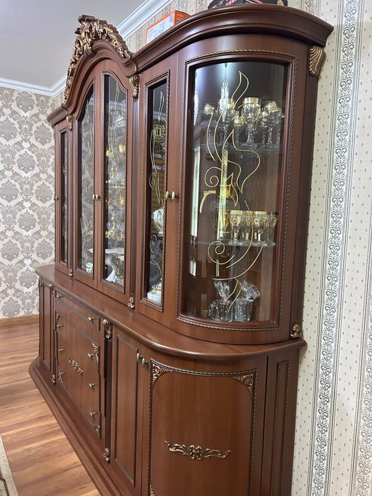 Сервант для гостинной