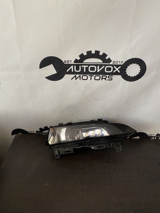 Proiector ceata dreapta Skoda Kamiq