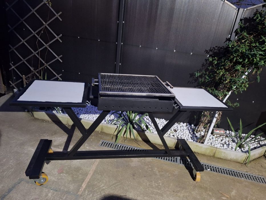 Grătar cu doua suporturi