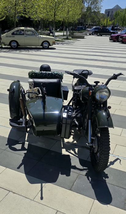 motocicleta cu atasa ural k650  dnepr mt11