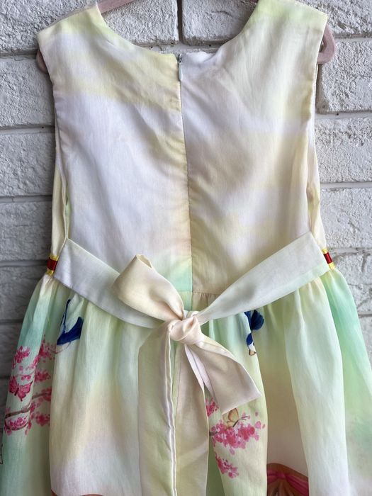Красива пролетна рокля 6-7г.