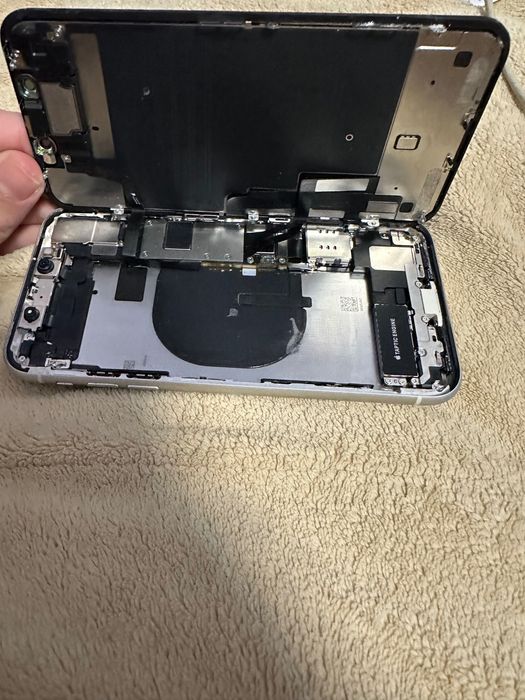 iPhone 6s iCloud 128gb и iPhone 11  без дисплей